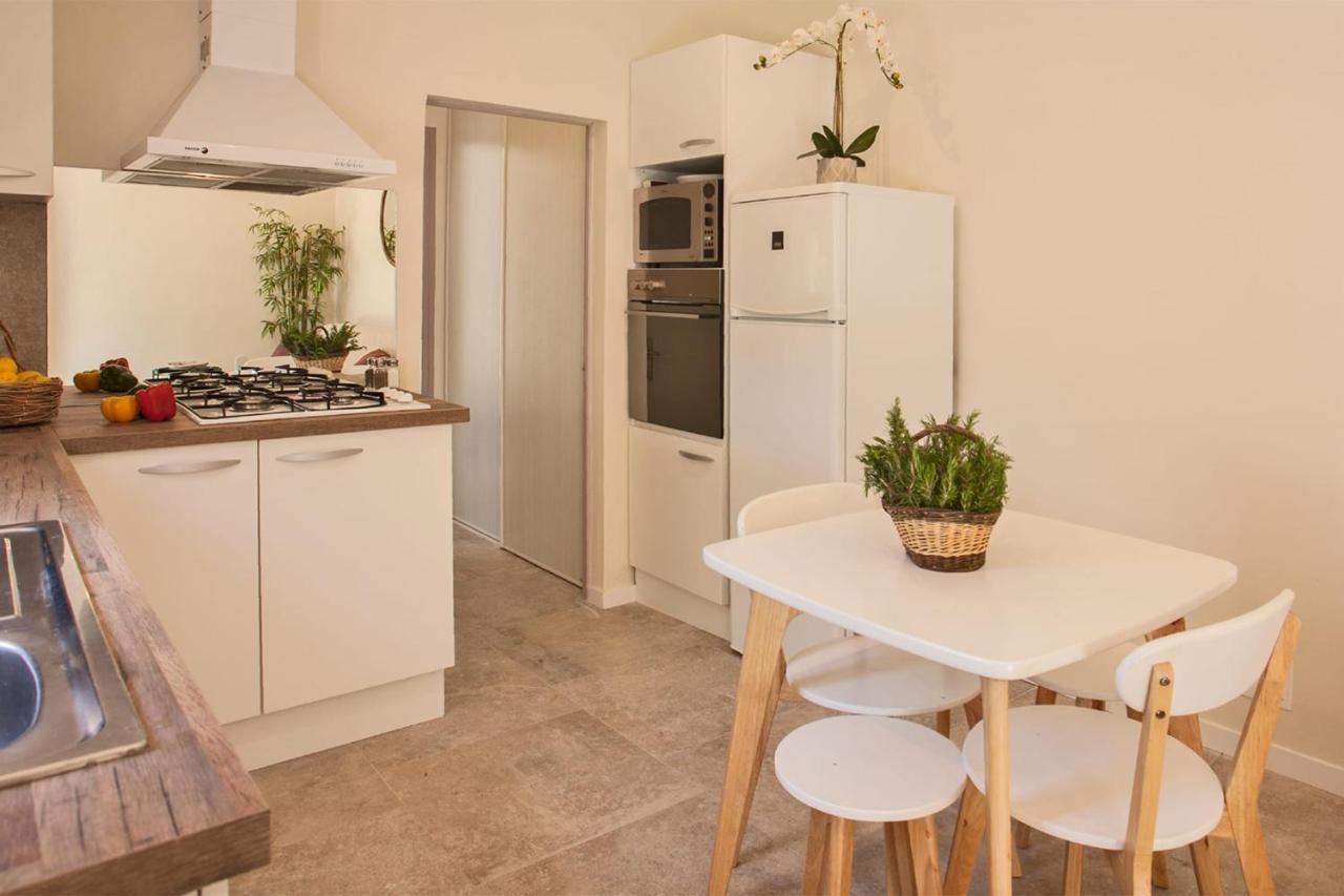 Maison Kiwi Avec Piscine Chauffee Terrasse Jardin Et Bbq A Calvi Καλβί Εξωτερικό φωτογραφία